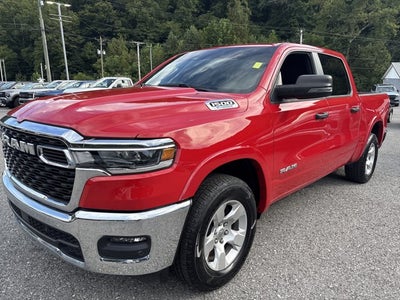 2025 RAM 1500 BIG HORN 4X4 CREW CAB 5'7