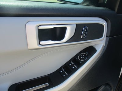 2023 Ford Explorer XLT 4WD