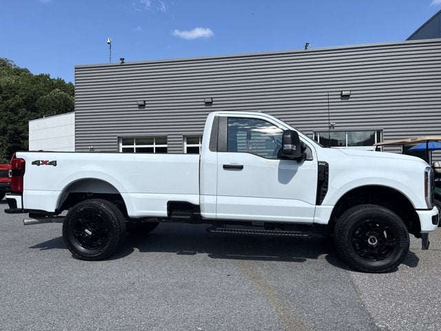 2025 Ford Super Duty F-350 SRW XL