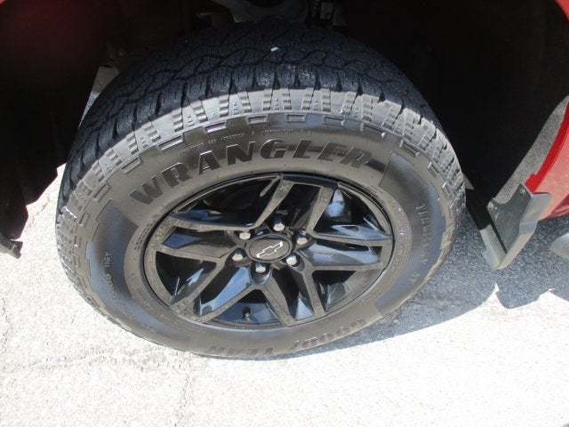 2023 Chevrolet Silverado 1500 "4WD CREW CAB 147"" LT TRAI"