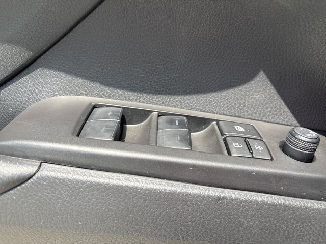 2023 Toyota Camry LE AUTO