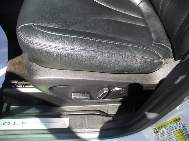 2015 Lincoln MKC Base