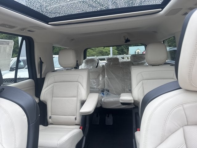 2027 Lincoln Navigator Reserve