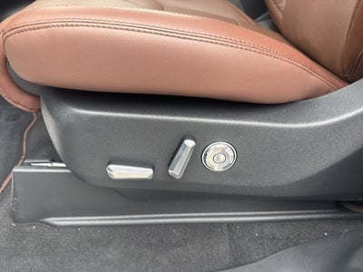 2027 Lincoln Navigator L Reserve