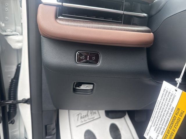 2027 Lincoln Navigator L Reserve
