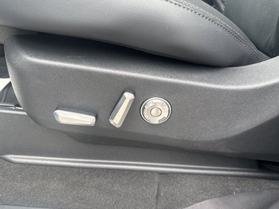 2027 Lincoln Navigator L Reserve