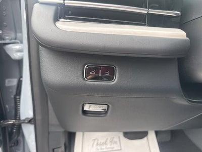 2027 Lincoln Navigator L Reserve