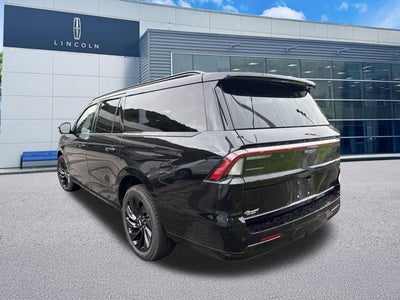 2027 Lincoln Navigator L Reserve