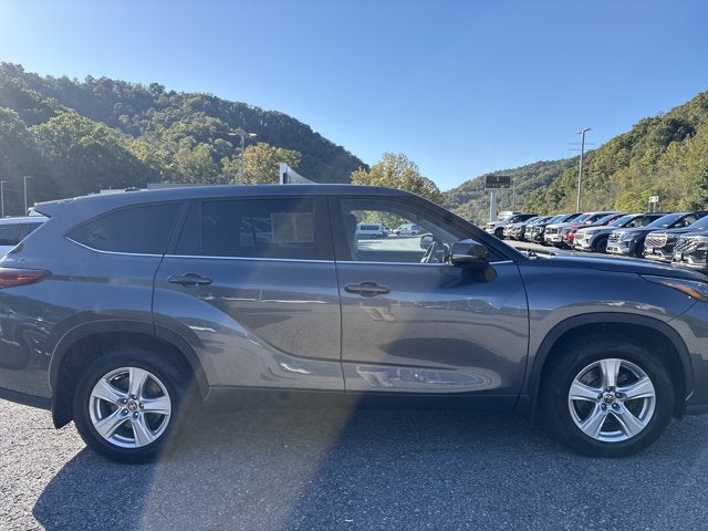 2023 Toyota Highlander LE AWD