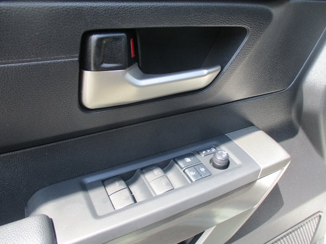 2022 Toyota Tundra 4WD SR5 CREWMAX 5.5' BED