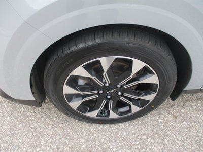 2024 Kia Carnival EX FWD