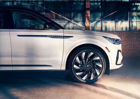 The wheels of the available Jet Appearance Package are highlighted. | Thornhill Lincoln in Chapmanville WV