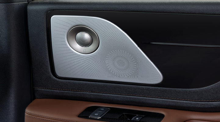 A close-up of a speaker located on the door’s interior is shown. | Thornhill Lincoln in Chapmanville WV