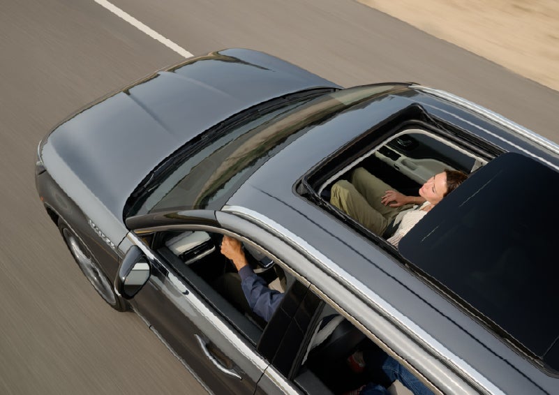The available panoramic Vista Roof® of a 2027 Lincoln Aviator® SUV is open. | Thornhill Lincoln in Chapmanville WV