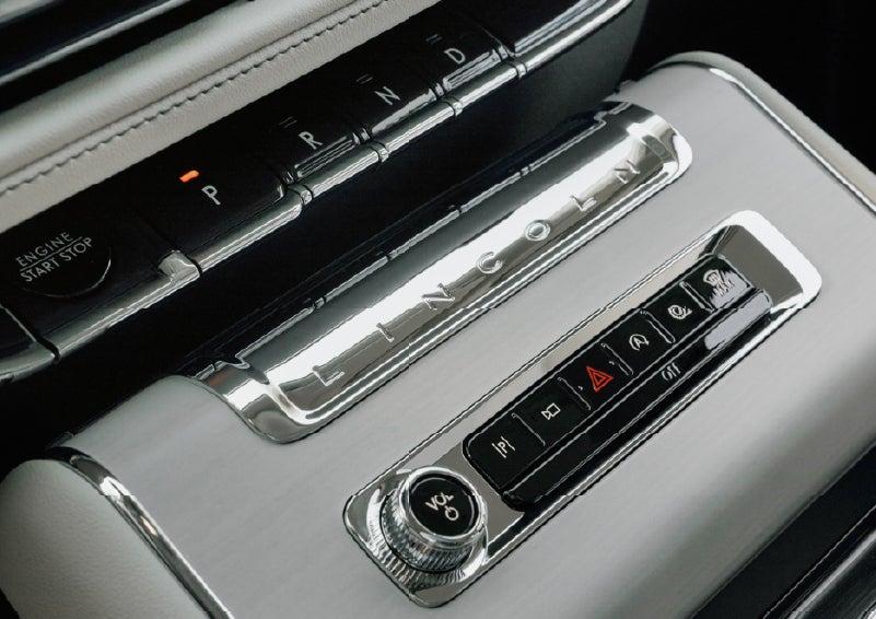 The piano key gear selector of a 2027 Lincoln Aviator® Back Label™ SUV. | Thornhill Lincoln in Chapmanville WV